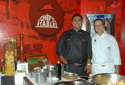 pizza-hut-chef's table pizza-hut-chef's table